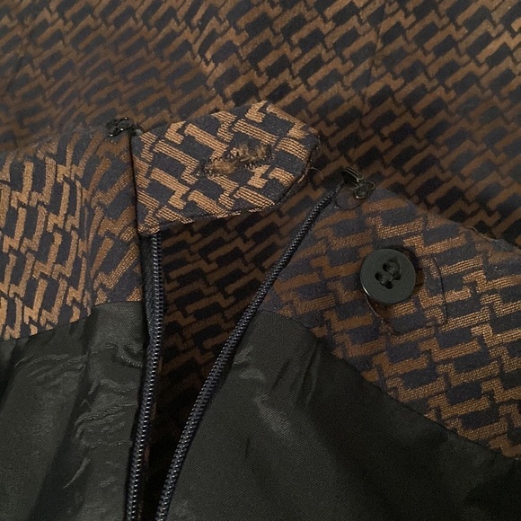 JULIANNA COLLEZIONE Blue/Tan Pencil Skirt with Petal Hem - Picture 7 of 16